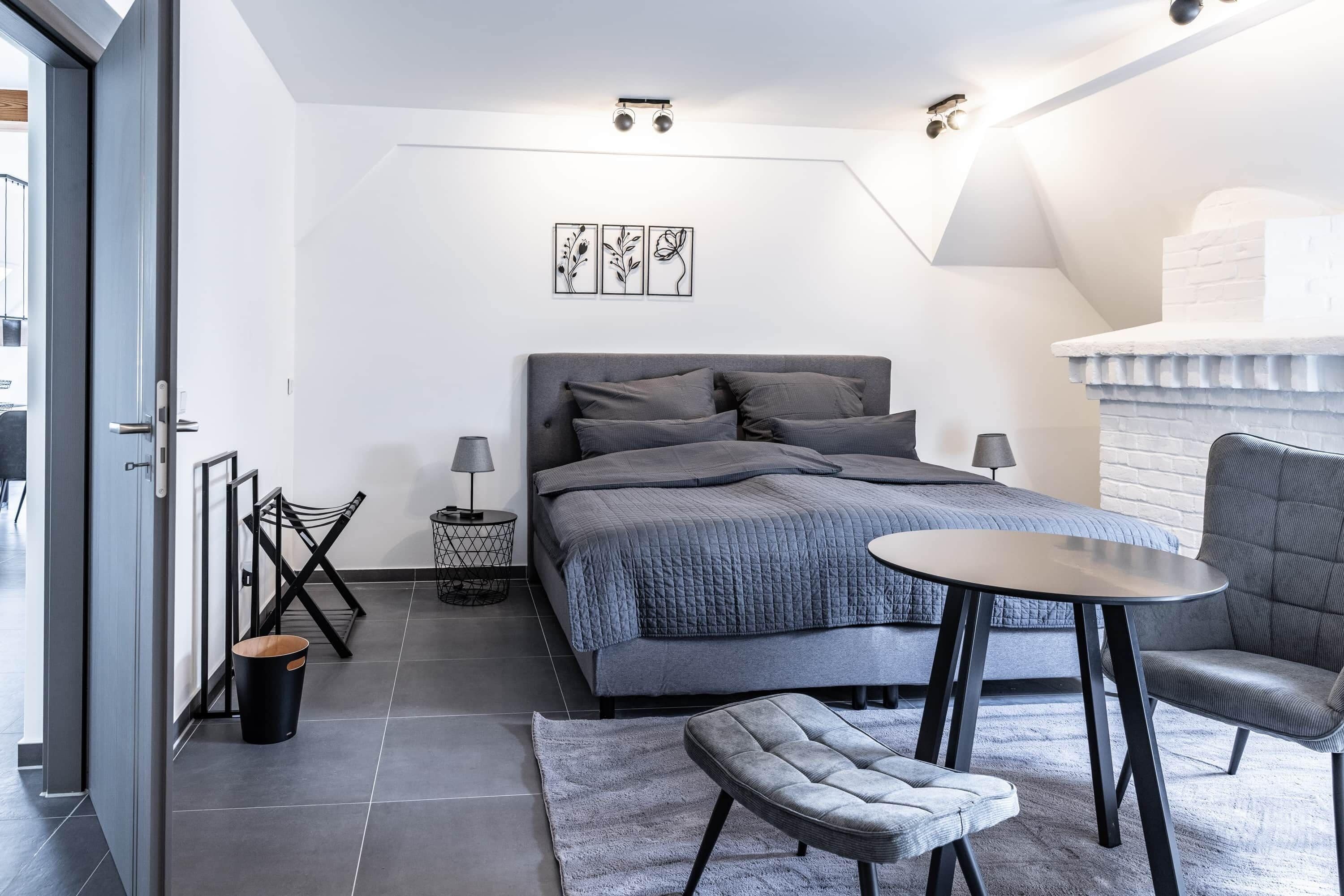 4 Schlafzimmer, Schreibtisch, Bügeleisen/Bügelbrett, kostenloses WLAN