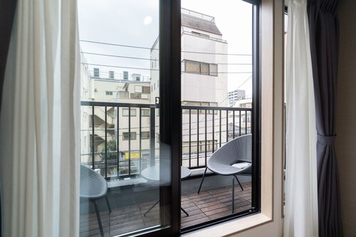 Walking distance to Tokyo Tower|100 sq.m. large building for rent for 9 people (MAX9)|Fully Renovated|Only 21 min. train ride to Haneda Airport