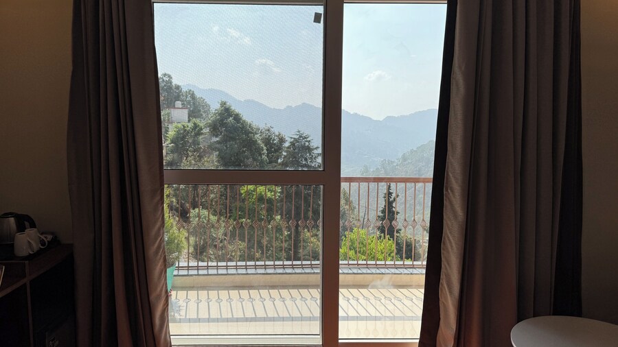 HILLCREST VALLEY Ranikhet