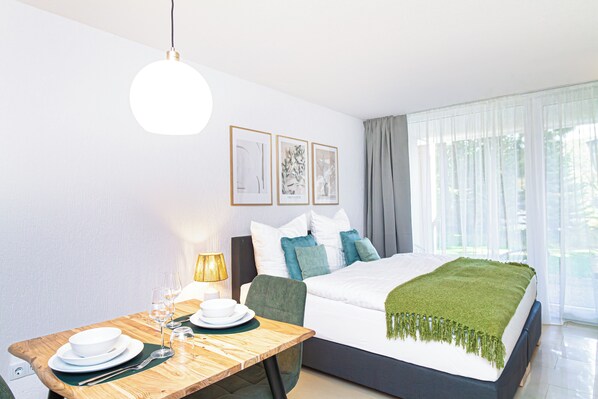 1 bedroom, free WiFi, bed sheets