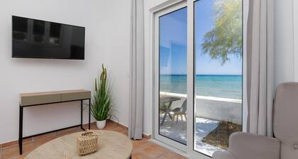Aliki's Summerhouse 2