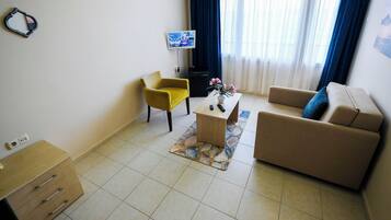 Deluxe Double or Twin Room, Balcony