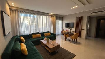 Deluxe Condo | Living area