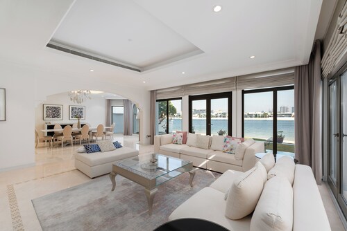 Exclusive Palm Villa - Mint Stay