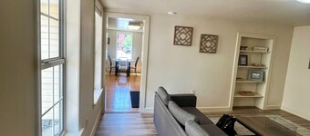 Creekside Suite Downtown Frederick Maryland Near Restaurants & Wedding Venue!