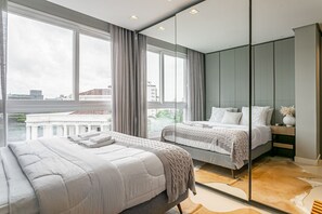 Bügeleisen/Bügelbrett, Internetzugang, Bettwäsche