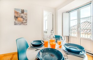 Basic Apartment, 2 Bedrooms, Non Smoking, Kitchenette | Living area | 32-inch TV with cable channels - Charming Flat in Alfama (Lisbon)