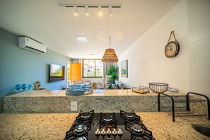 Casa Deluxe, 4 habitaciones, aire acondicionado | Restaurantes