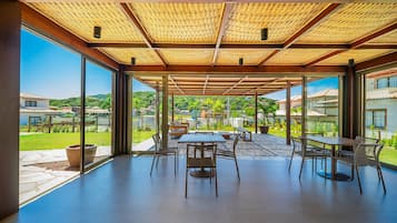 豪華獨棟房屋, 4 間臥室, 空調 | 用餐區