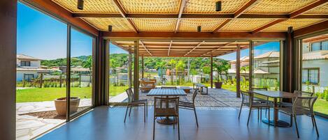 Deluxe-Haus, 4 Schlafzimmer, Klimaanlage | Speisen