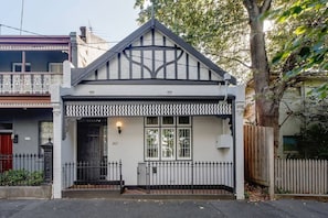This charming Fitzroy terrace places you steps from the city's most eclectic experiences.

