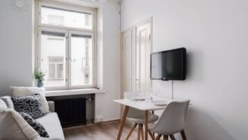 Lejlighed - udsigt til gårdsplads | Strygejern/strygebræt, gratis Wi-Fi