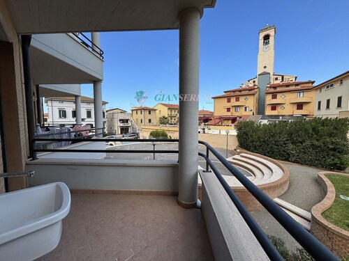 Central area close to the beach-Rif. Palme