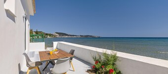 Aliki's Summerhouse 1