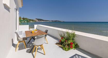 Aliki's Summerhouse 1