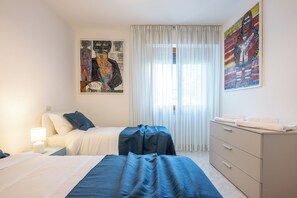 3 bedrooms, iron/ironing board, free WiFi, bed sheets