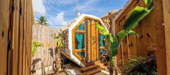 Octagon Cave Home by the Beach!