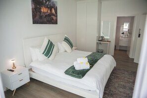 Deluxe Double Room, Non Smoking | Peralatan tempat tidur premium, katil Select Comfort 