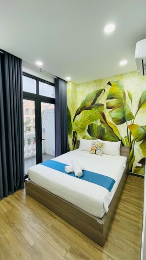Deluxe Room, Balcony, City View | Desk, laptop workspace, free WiFi - La La Sol Hotel Phu Quoc (Phu Quoc)