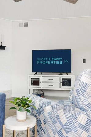 Smart-tv en een open haard