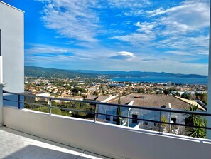 Property grounds - SEA VIEW beautiful terrace parking by La Conciergerie 13 (La Ciotat)