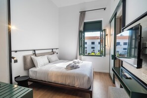 Deluxe Double Room | Hypo-allergenic bedding, minibar, in-room safe, soundproofing - Kentrikon 1924 Boutique Hotel Old Town (Paphos)