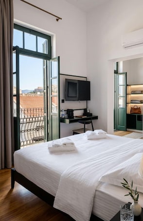 Junior Studio Suite, Balcony, City View. Kentrikon 1924 Boutique Hotel Old Town
