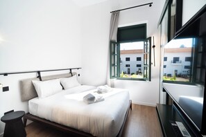 Deluxe Double Room | Hypo-allergenic bedding, minibar, in-room safe, soundproofing - Kentrikon 1924 Boutique Hotel Old Town (Paphos)