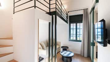 Superior Double Room | Hypo-allergenic bedding, minibar, in-room safe, soundproofing