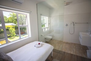 غرفة عادية فردية - لغير المدخنين | حمام | مناشف، صابون، شامبو، ورق حمّام