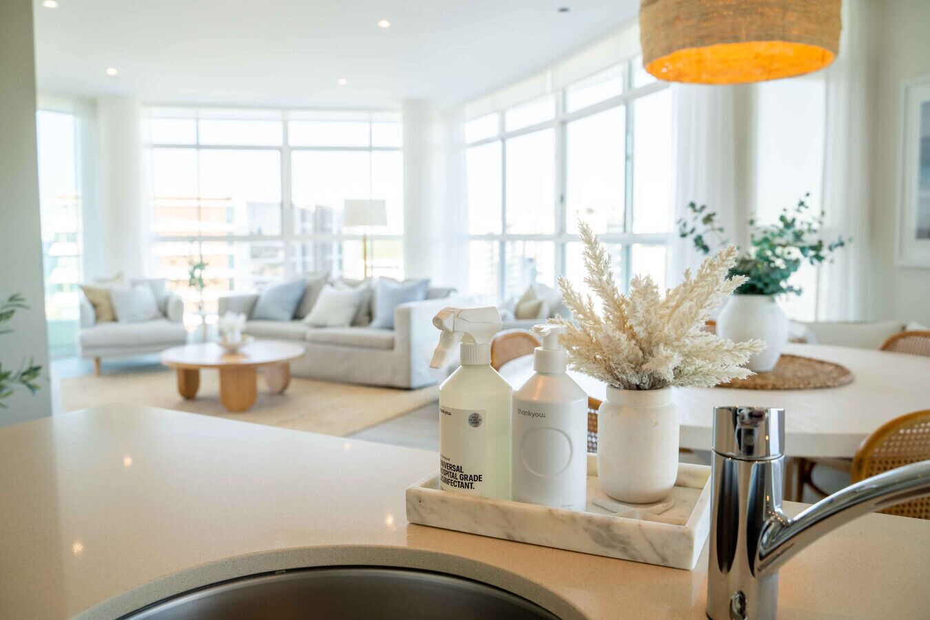 Coastal Luxe Penthouse With Rooftop Pool - Coolangatta