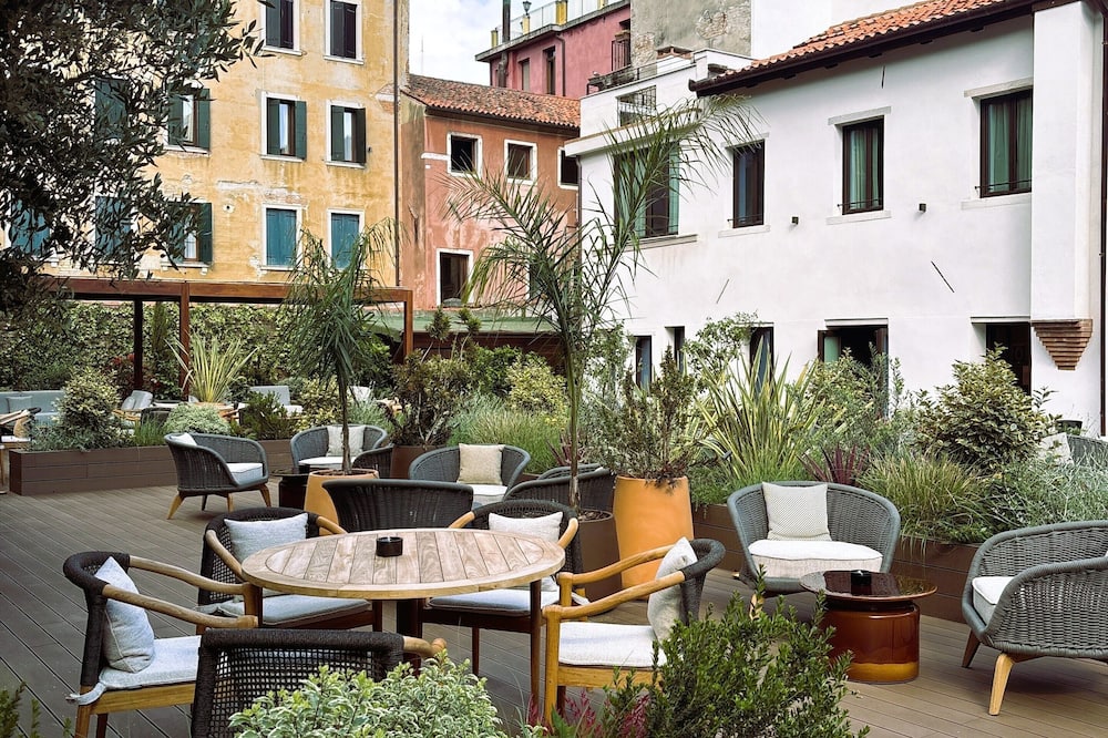U-Visionary Venezia Hotel