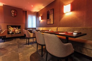 Free daily buffet breakfast - U-Visionary Venezia Hotel (Venice)