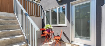 Cozy & Convenient · 2 Mins from SkyTrain · Central Location