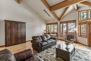 Smart TV, fireplace - NEW! 11 - Two Bedroom with Spa Enclave (Park City)