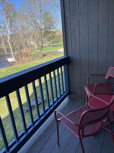 Juniper Motel-Water Front- Double Queen