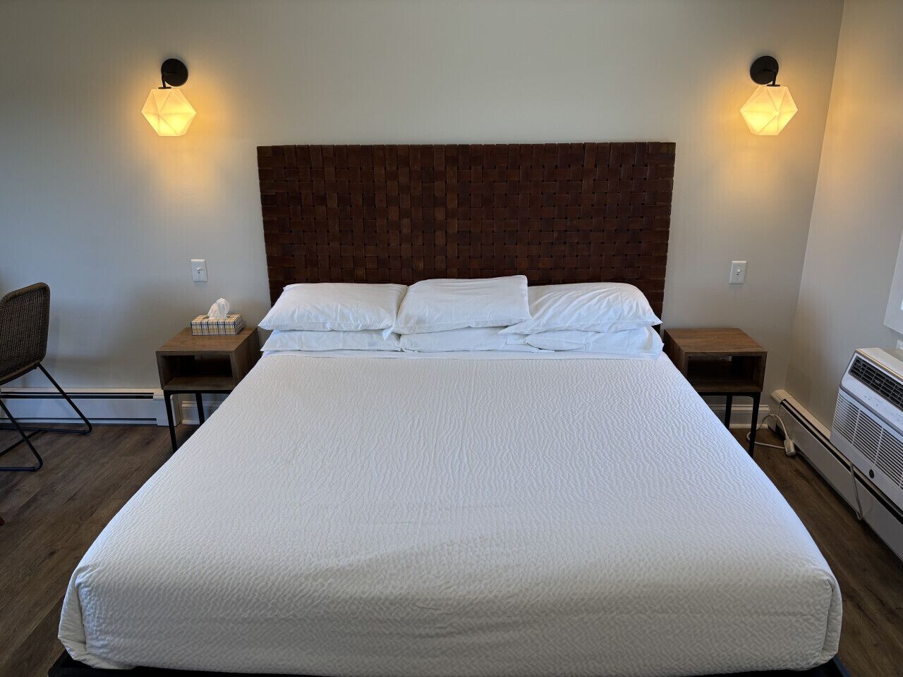 1 bedroom, travel crib, free WiFi, bed sheets