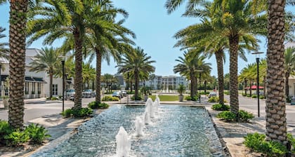 Inlet Beach Retreat With Rooftop Views, 4 Bikes + Free Attraction Tickets!