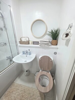 Towels, soap, toilet paper