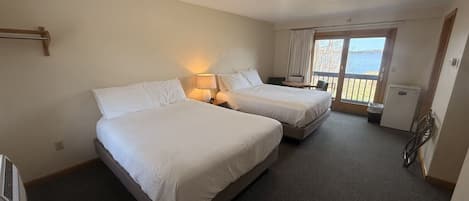 1 bedroom, desk, travel cot, free WiFi