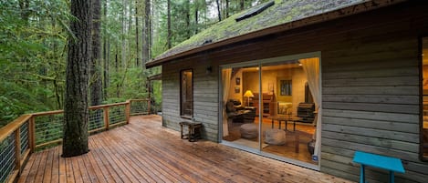 Cabin, 3 Bedrooms, Balcony | Terrace/patio