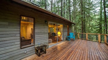 Cabin, 3 phòng ngủ, ban công | Hiên