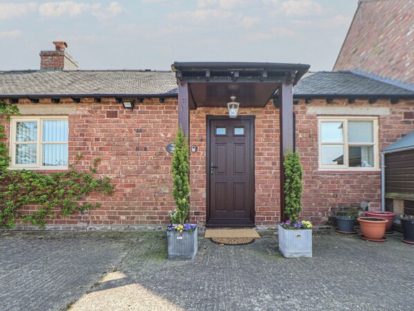 Exterior detail - The Annex (Malpas)