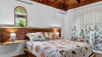 2 quartos, cofres nos quartos, Wi-Fi de cortesia, roupa de cama