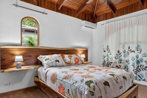 2 quartos, cofres nos quartos, Wi-Fi de cortesia, roupa de cama