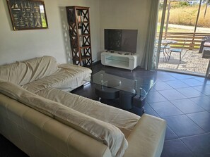 TV - Villa San Petru, Countryside between sea and mountains (Sarrola-Carcopino)