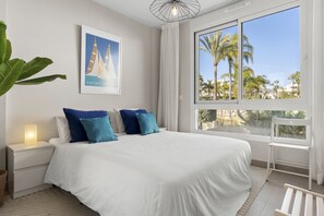 4 chambres, fer et planche à repasser, Wi-Fi gratuit, draps fournis