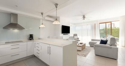 Charming Villa Ăbidos by LovelyStay