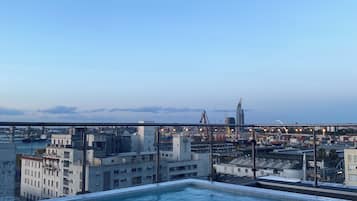 Sæsonbestemt udendørs pool