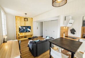 Interior - Nice T2 in Bordeaux near the Stadium (Bordeaux)